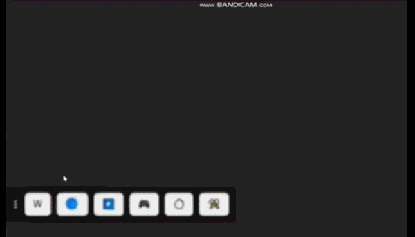 Oynanış videosu: oyun zaten etkileşime açık olsa da debug paneli göstergesi birkaç saniye daha mavi yanıp sönmeye devam ediyor.